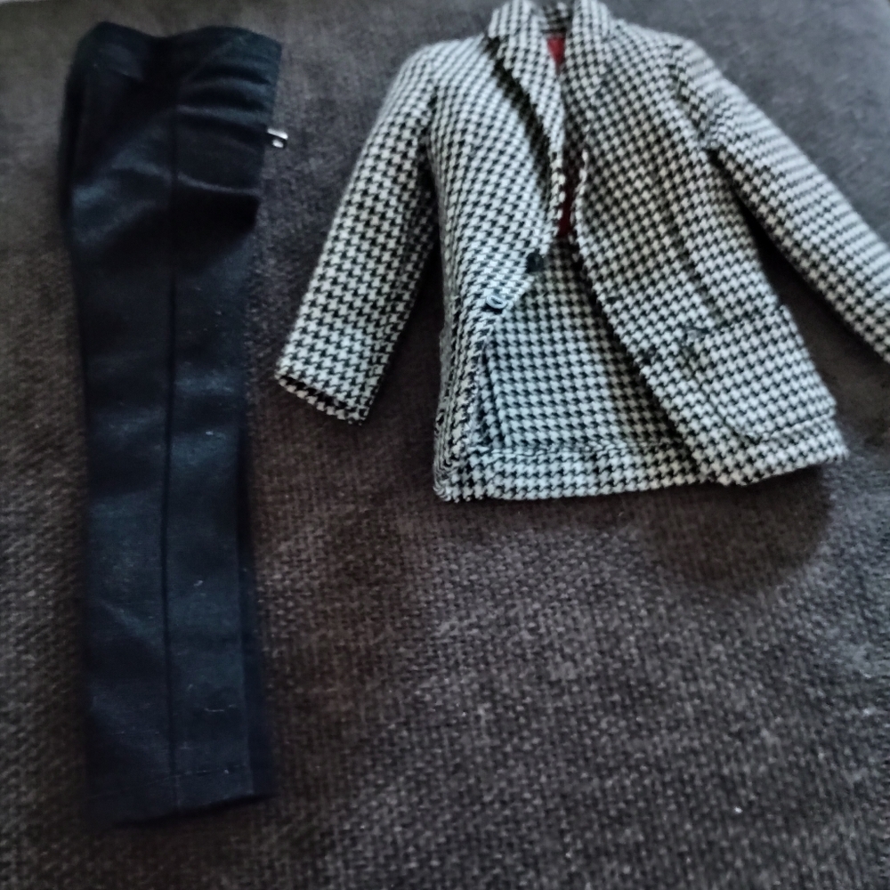 Vintage Ken doĺl houndstooth jacket and  pant only. Country clubbing #1400.